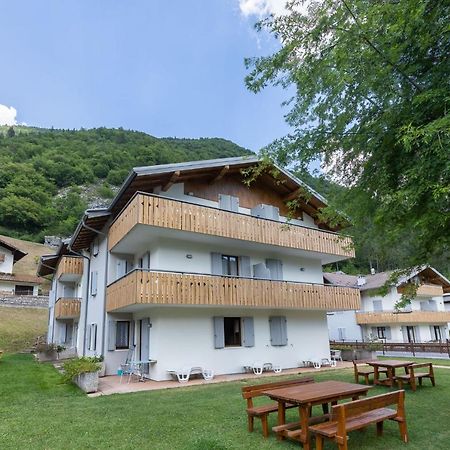 Residence Alessio Bezzecca Luaran gambar