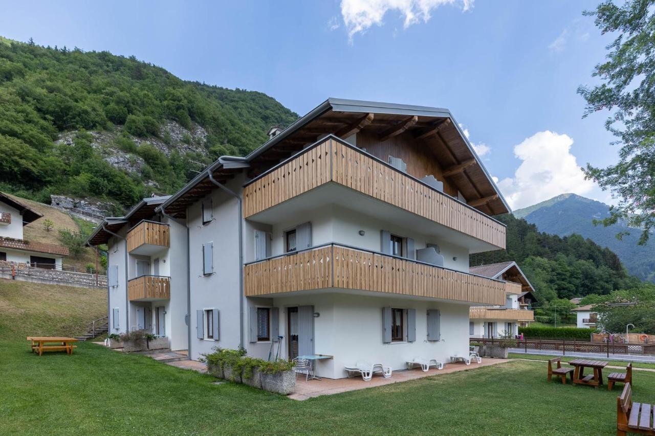 Residence Alessio Bezzecca Luaran gambar