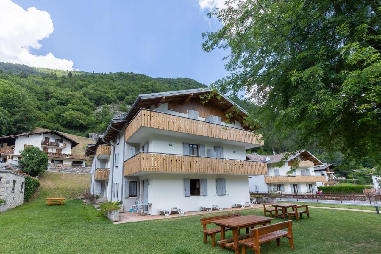 Residence Alessio Bezzecca Luaran gambar