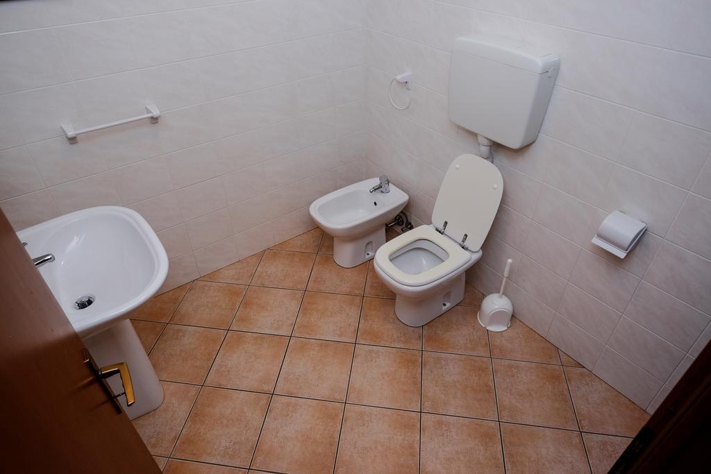 Residence Alessio Bezzecca Luaran gambar